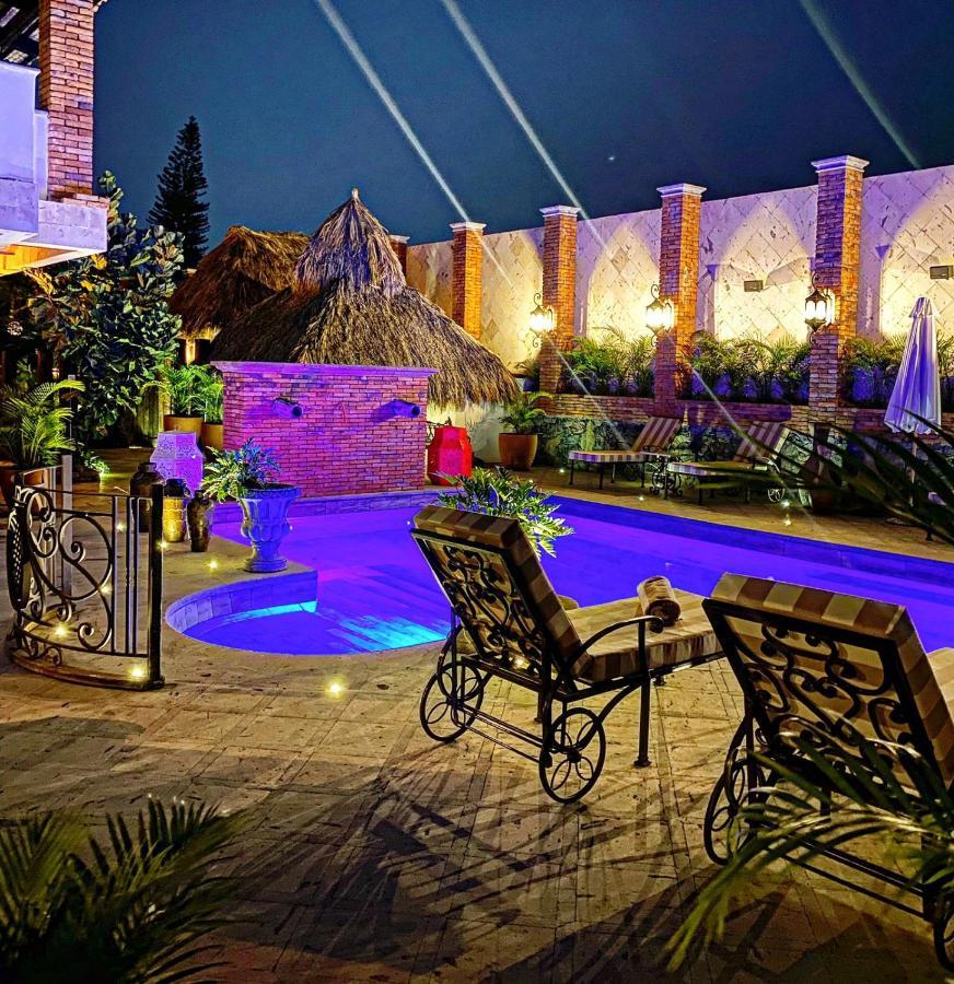 Casa Miura Hotel Boutique Ахихик Экстерьер фото